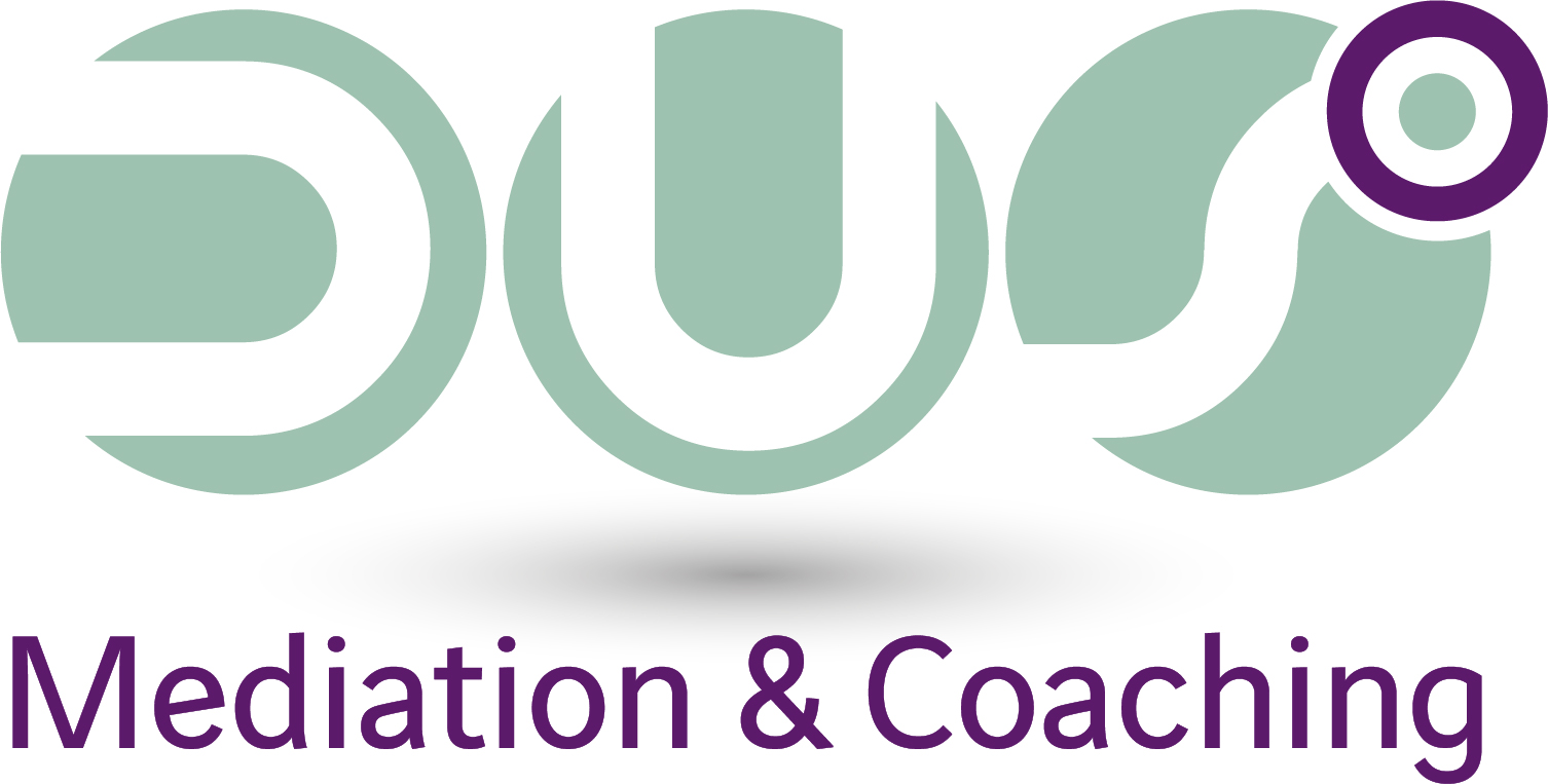 DUS Logo Def Outlineschaduw RGB